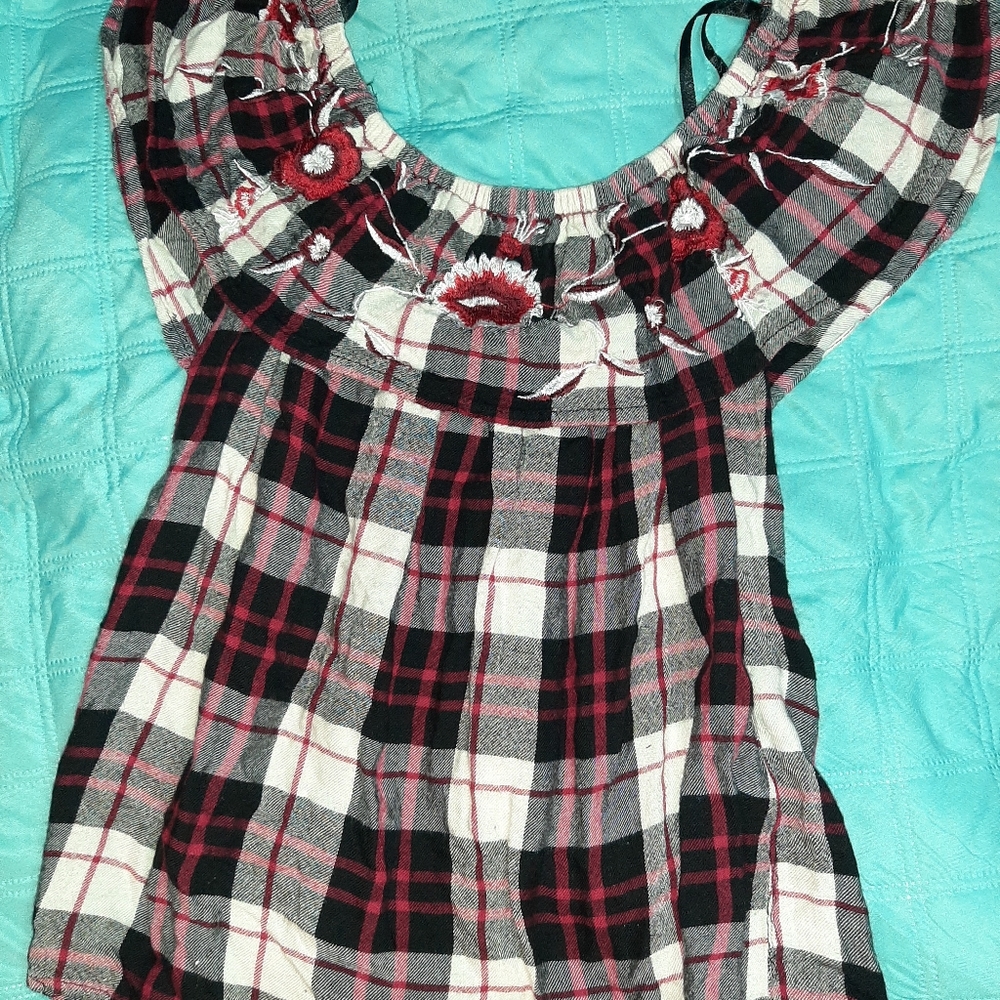 Nice shirt only worn a couple times